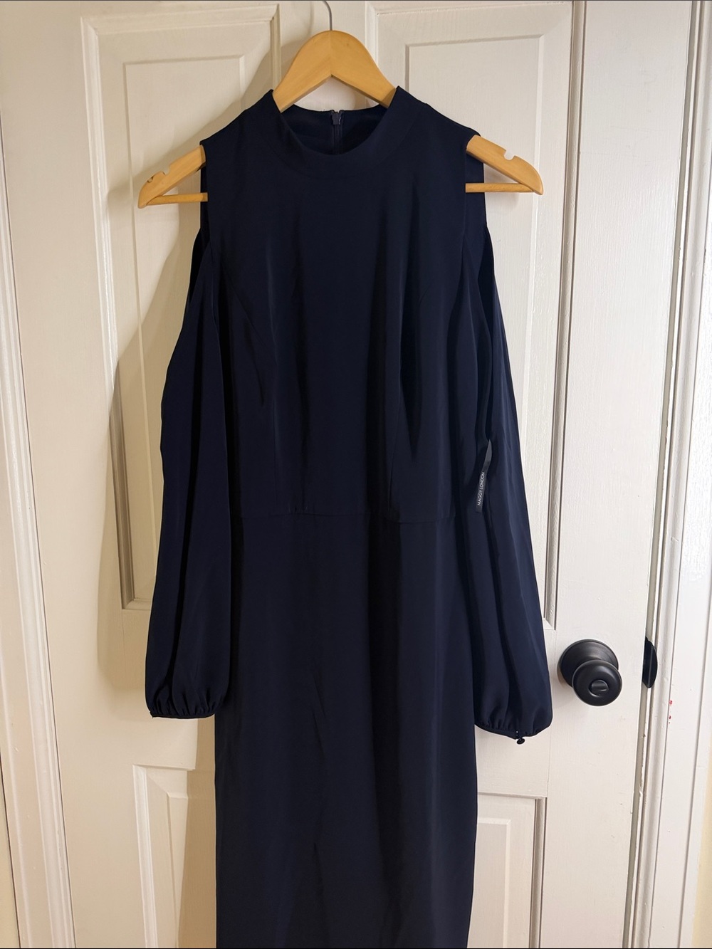 Maggy London Navy Cold-Shoulder Long Sleeve Midi Dress